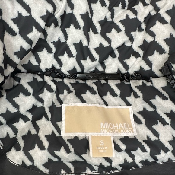 Micheal Kors Houndstooth Vest - Picture 2 of 4